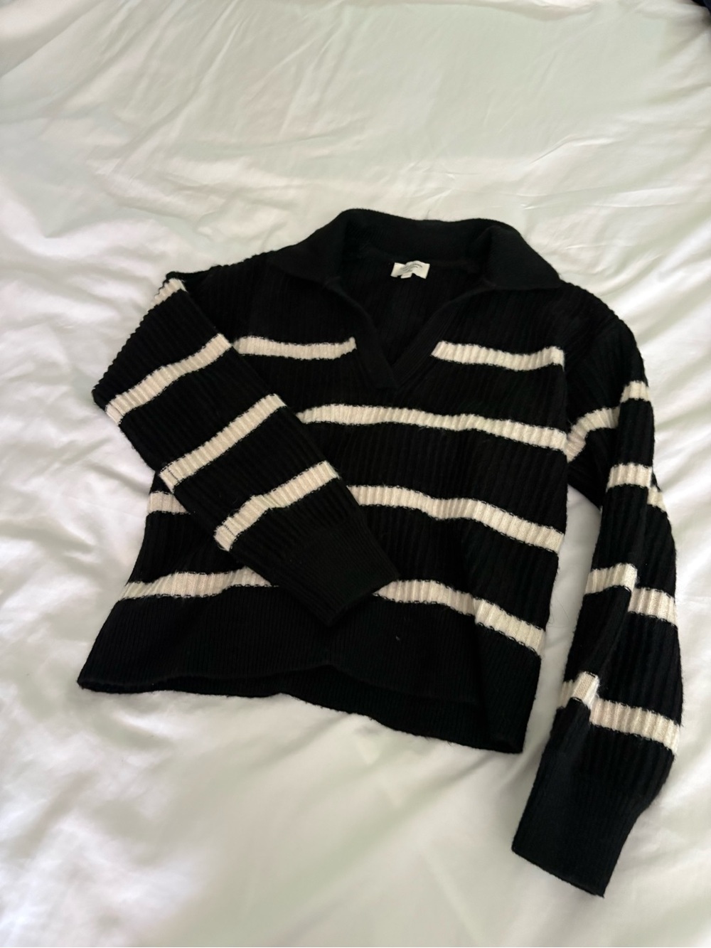 Gentle Fawn Black and White Striped V-Neck Ribbed Sweater